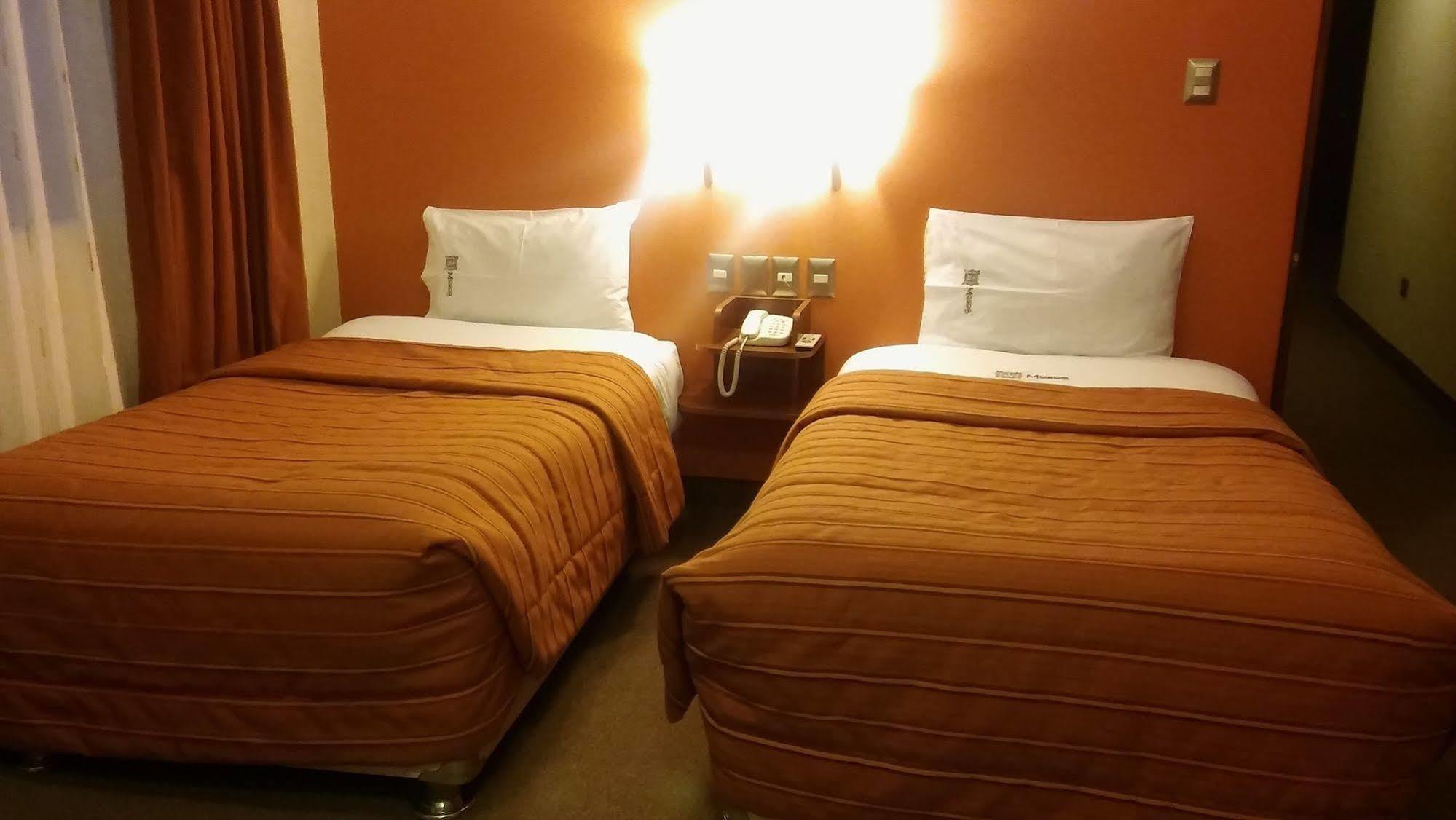 Mosoq Inn Puno Bagian luar foto